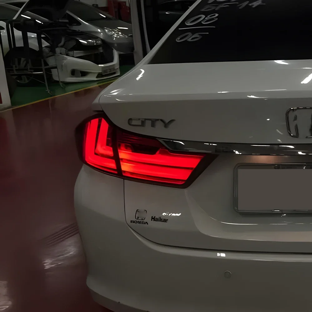 Piloto trasero LED con intermitente dinámico para Honda City 2014-2019 - imagen 4