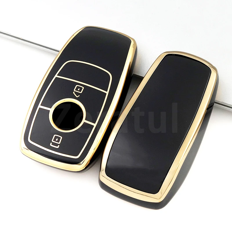 Vista trasera de la funda TPU colocada sobre el mando Mercedes