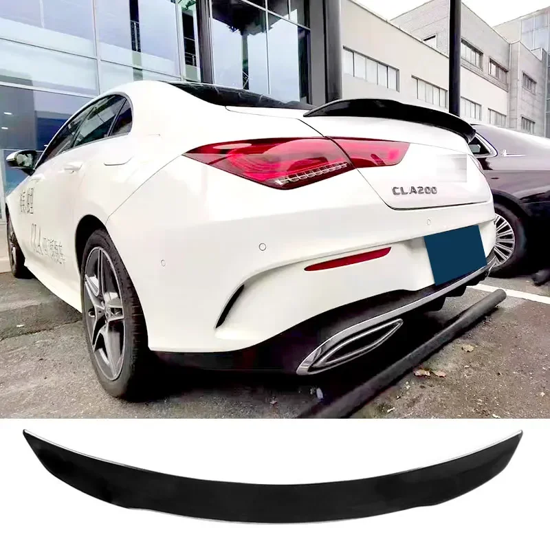 Alerón tipo cola de pato en acabado carbono para Mercedes-Benz CLA C118