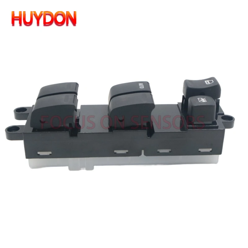 Interruptor ventanilla Navara D22 detalle lateral