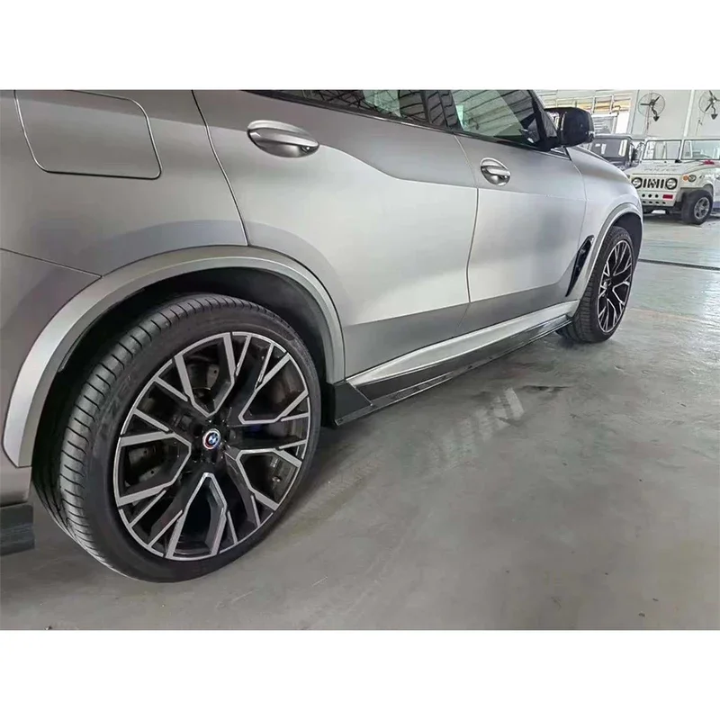 Faldas laterales carbono Cupwings para BMW X5 G05 y X5M F95 - imagen 4