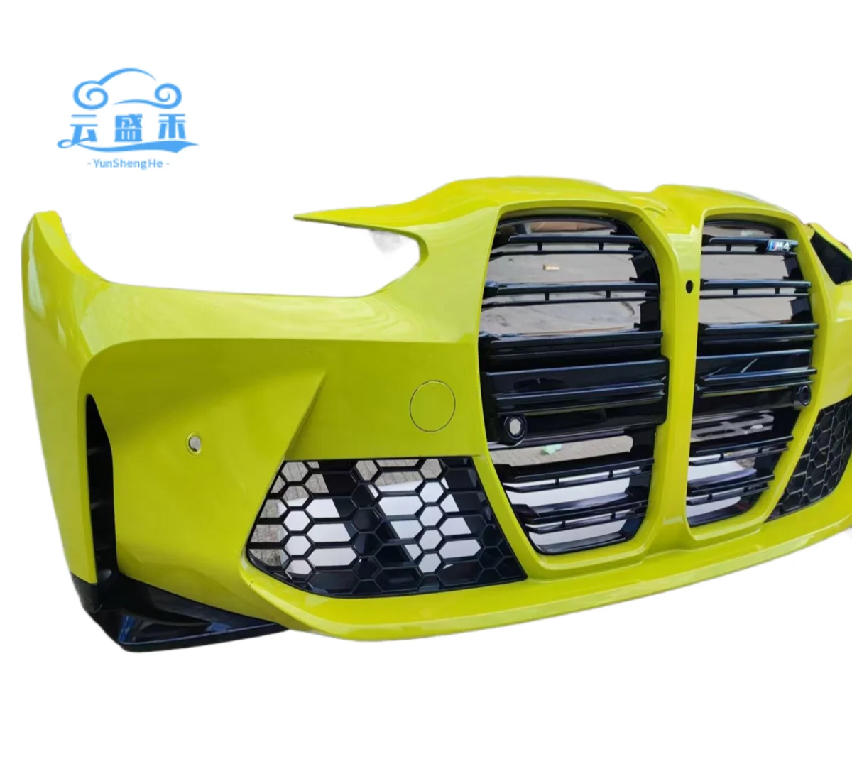 Detalle del kit de carrocería delantero M4 G82 en material plástico