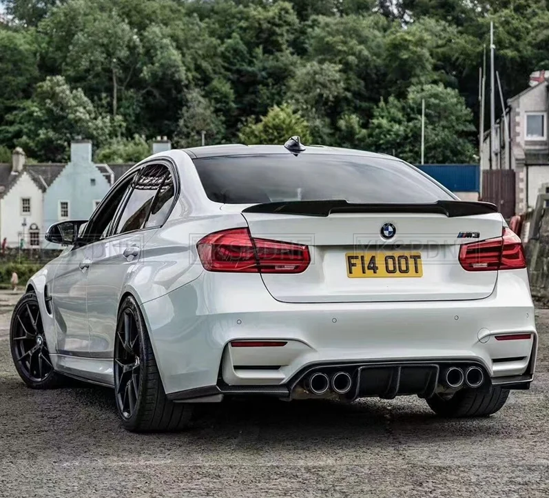Kit splitter trasero fibra carbono BMW M3 F80 M4 F82 F83 - imagen 2