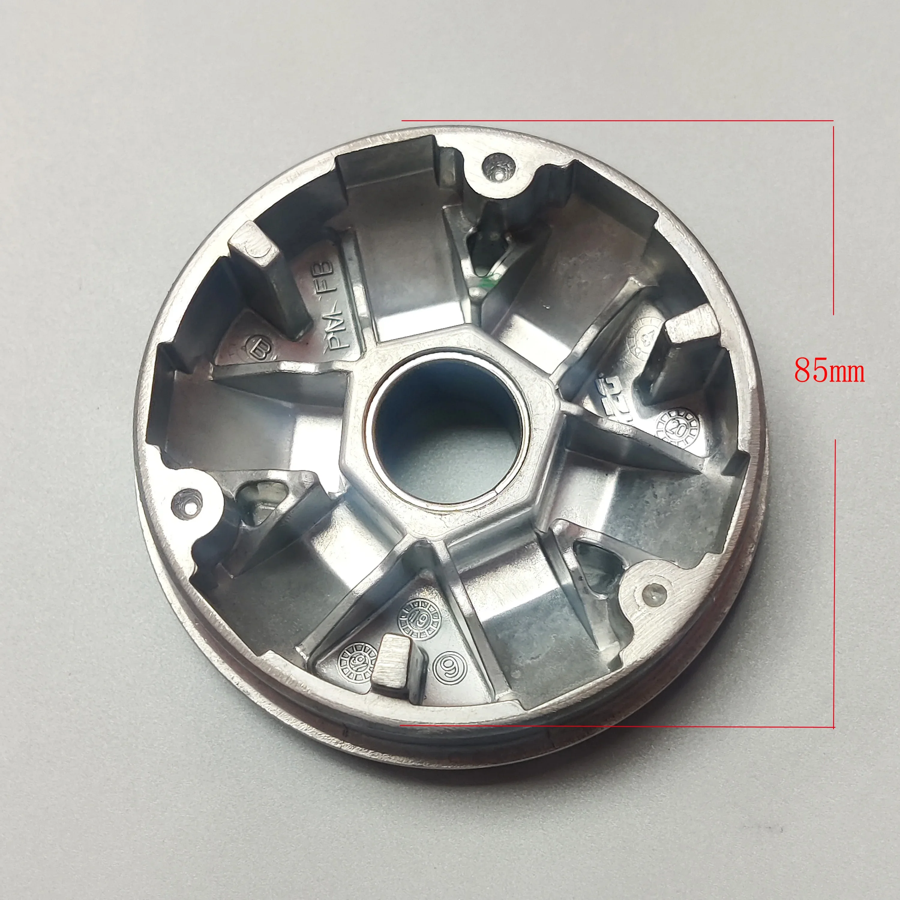 Variador delantero para Peugeot Kisbee GY6 50 cc - imagen 2