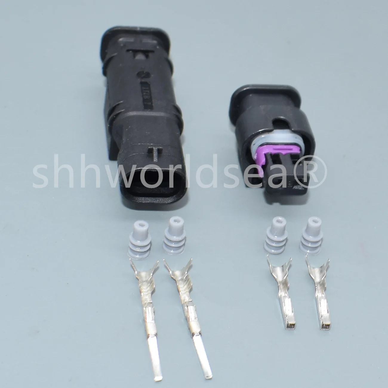 Vista de la carcasa del conector automotriz