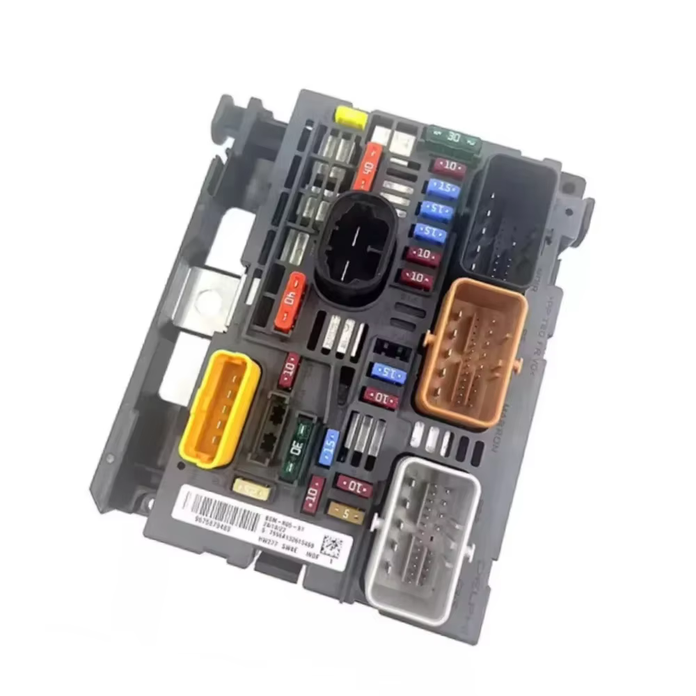 BSM R05 9666700480 Caja de fusibles usada Peugeot 307/308 Citroën C4 - imagen 4