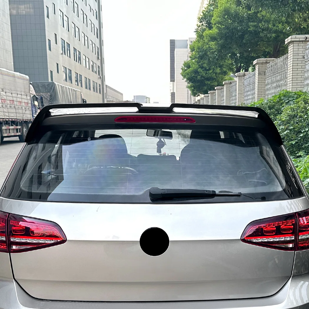 Vista trasera del spoiler para Volkswagen Golf MK7