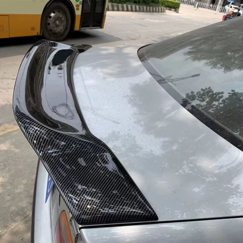 Alerón trasero cola de pato FRP – BMW Serie 3 E46 Berlina - imagen 2