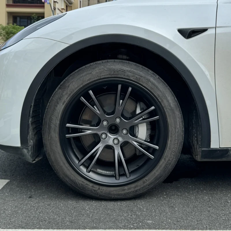 Tapón cubo rueda Tesla Model Y 19'' Kit rendimiento RWD - imagen 4
