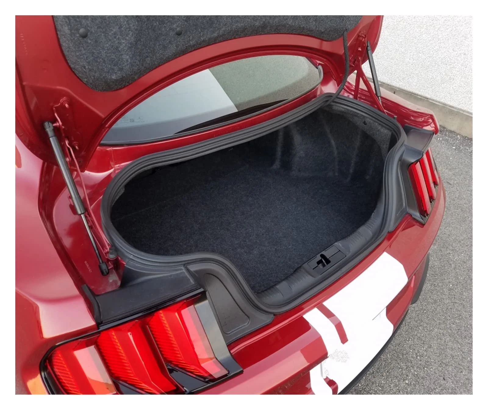 Amortiguadores maletero Ford Mustang Mk6 2015-2023 soporte elevación
