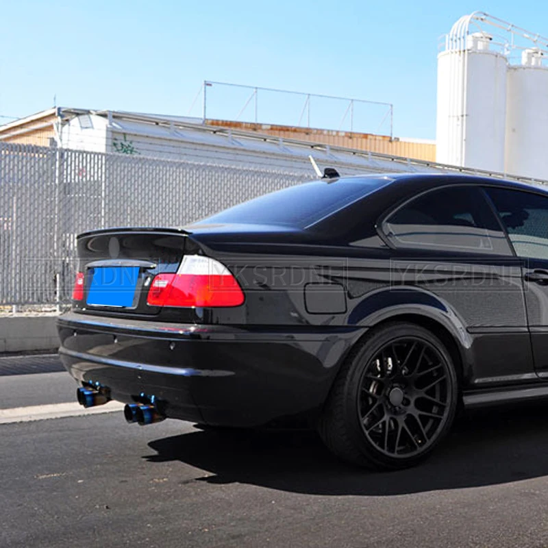 Alerón trasero estilo M3 en BMW E46