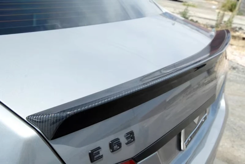 Alerón trasero fibra de carbono Tipo V Mercedes Clase E W212 2010-2016 - imagen 5