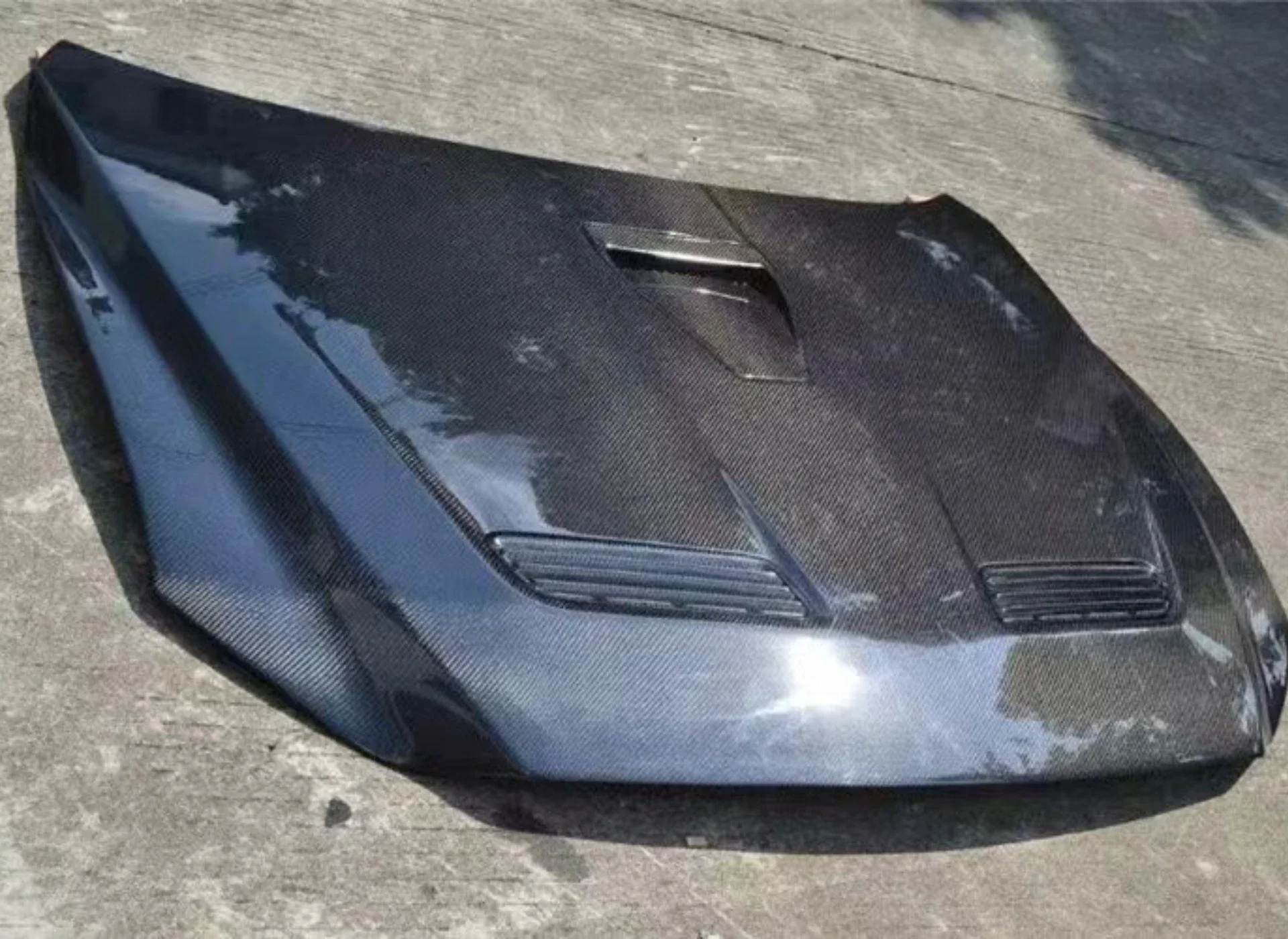 Capó de fibra de carbono para Mazda Atenza MK6 – ligero y deportivo - imagen 3