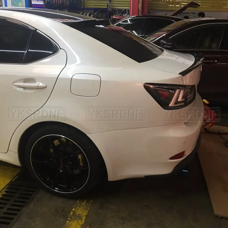 Alerón trasero fibra carbono en imprimación - Lexus IS 07-13 - imagen 3