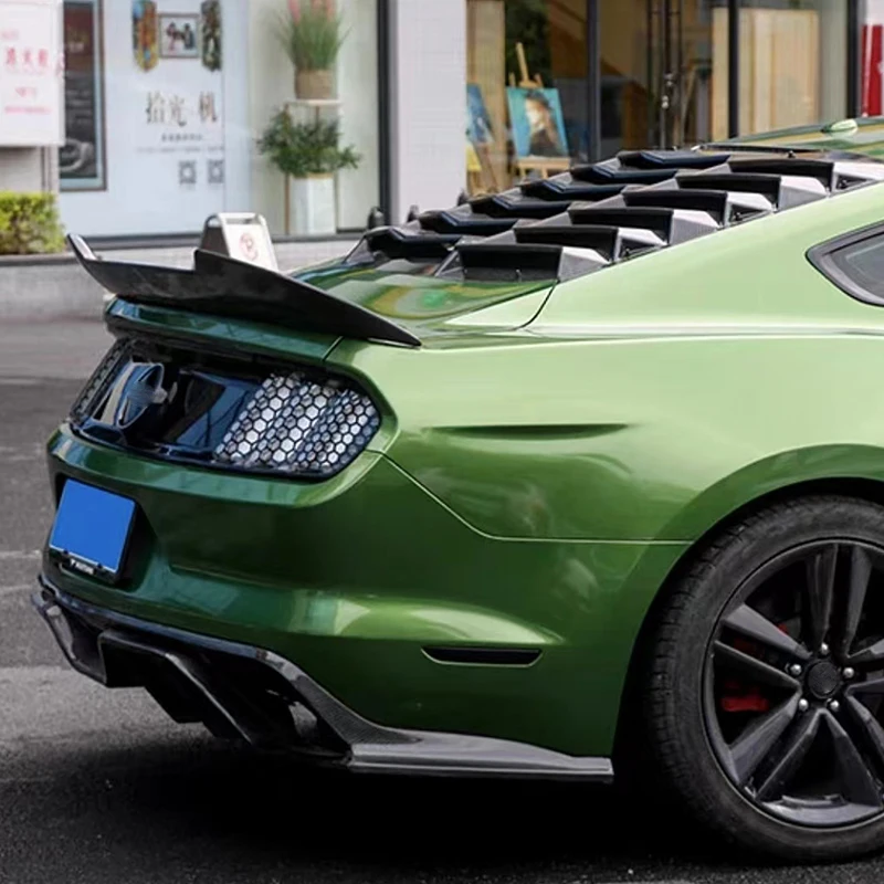 Tapa maletero fibra carbono Ford Mustang 2015-2016