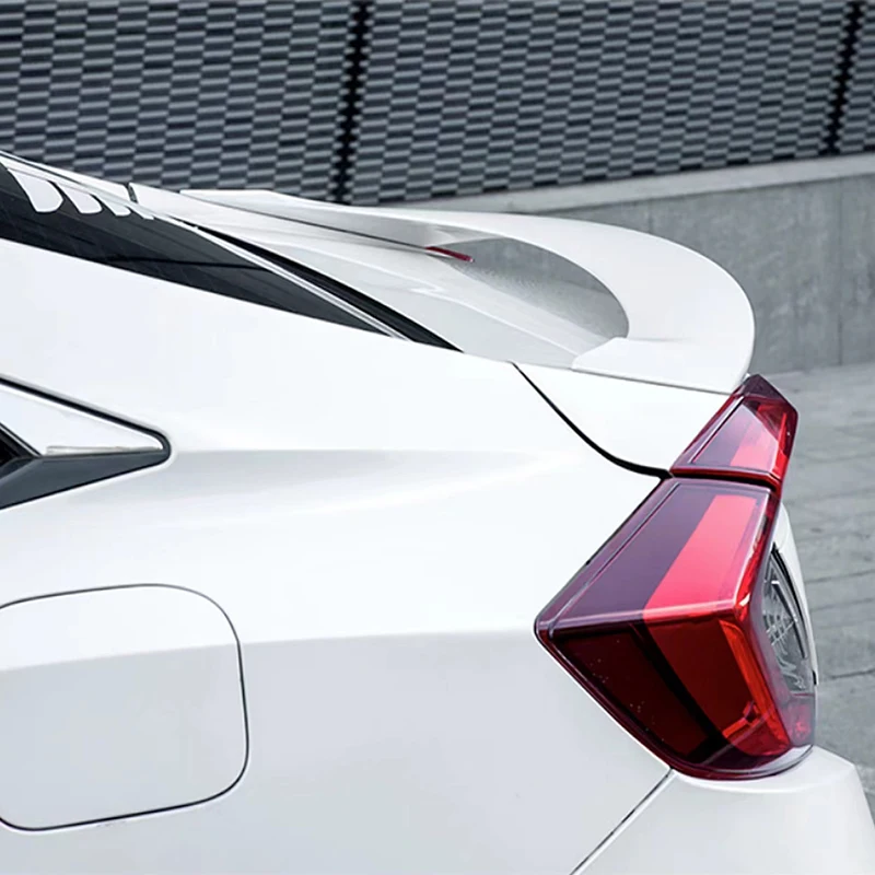 Alerón exterior para personalizar un Honda Civic de décima generación