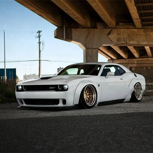 Ceja de rueda carbono LibertyWalk – Dodge Challenger kit cuerpo ancho - imagen 2