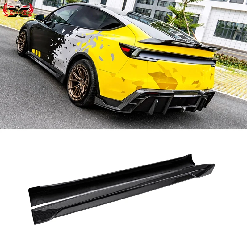 Faldon lateral CM para Tesla Model Y 2025 - labio en fibra carbono