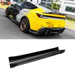 Faldon lateral CM para Tesla Model Y 2025 - labio en fibra carbono