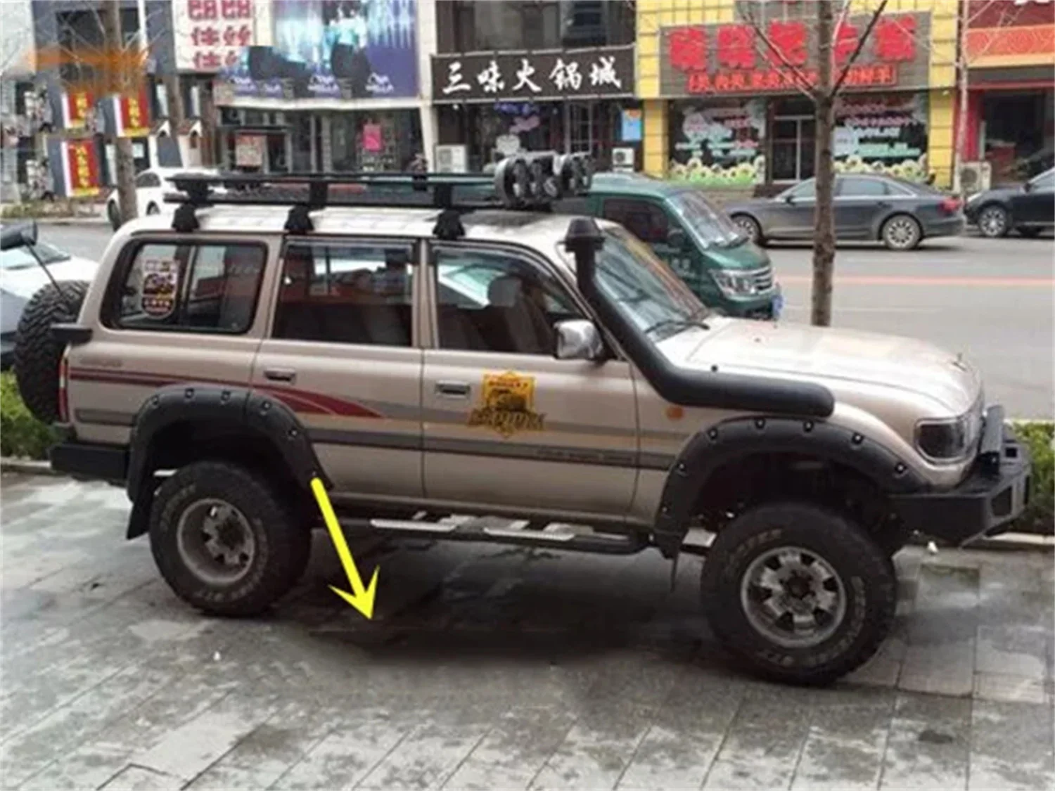 Aletines de paso de rueda para Toyota Land Cruiser LC80/FJ80 - imagen 5