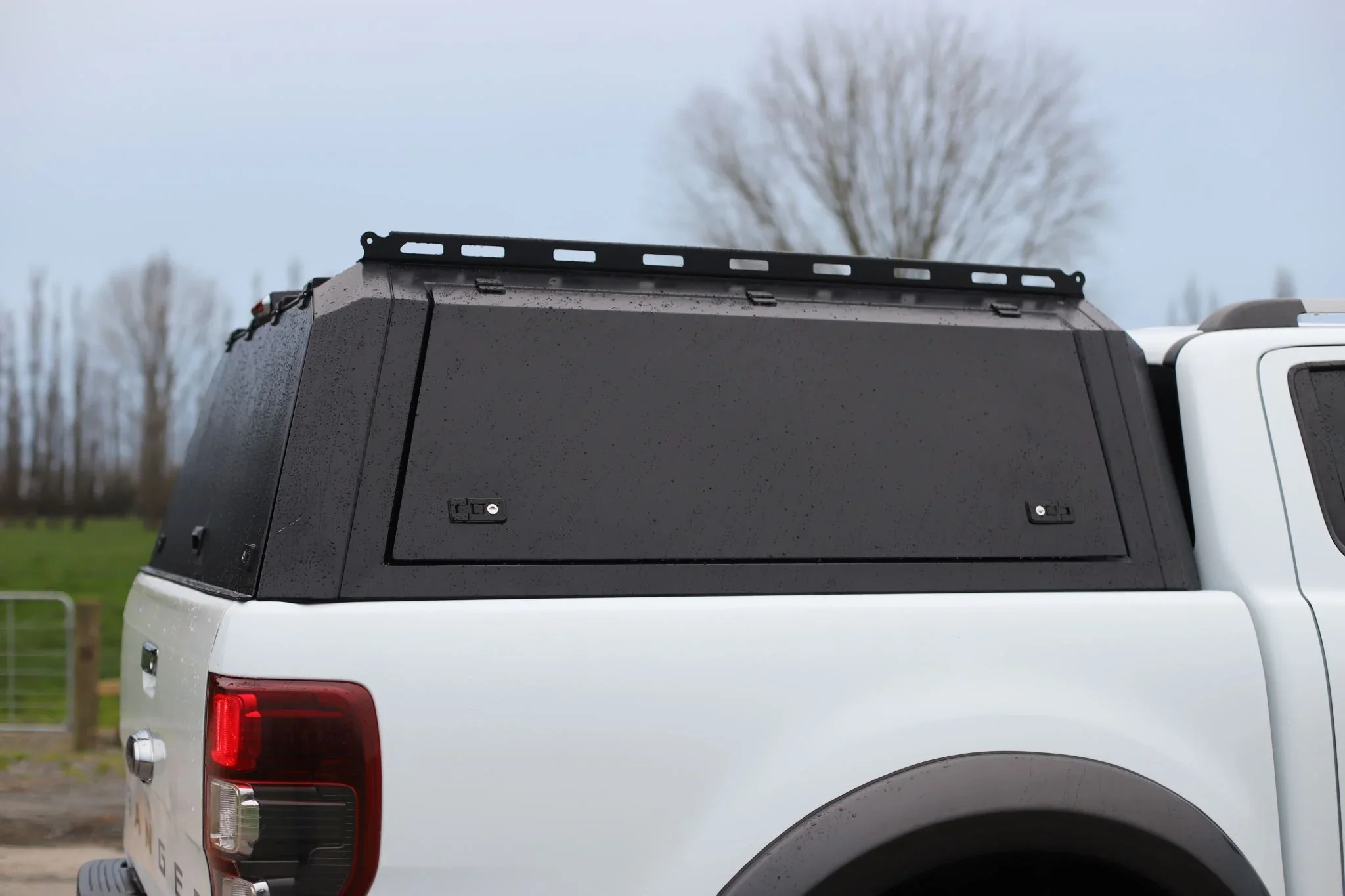 Topper rígido para cama de pickup: Ranger, Hilux Revo y D-Max - imagen 5