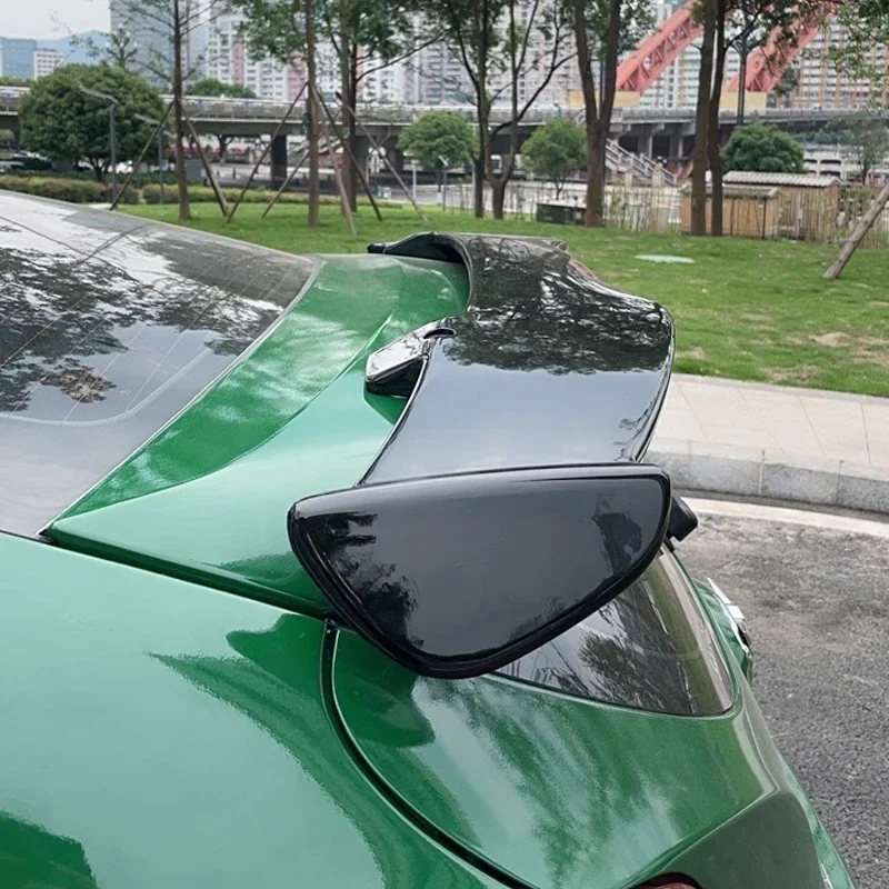 Alerón trasero negro brillante Mercedes Clase A W176 A45 AMG - imagen 5