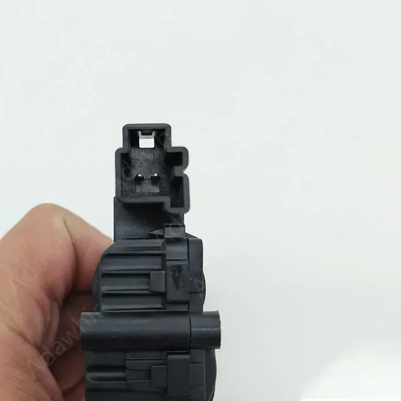 Nuevo maletero cerradura de puerta pestillo actuador Motor maletero para Ford Ecosport 2013 - 2017 CN15-A219A-NE CN15A219ANE - imagen 2