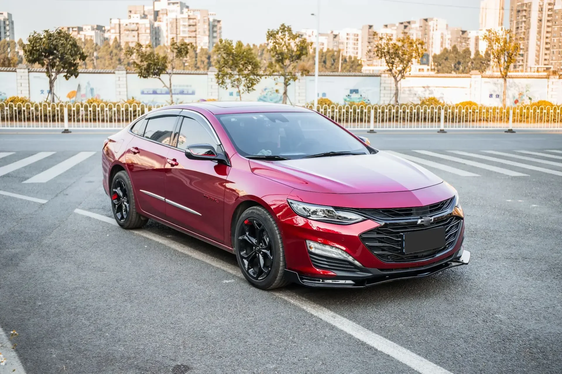 Divisor parachoques carbono Chevrolet Malibu 2018-2022 - imagen 5