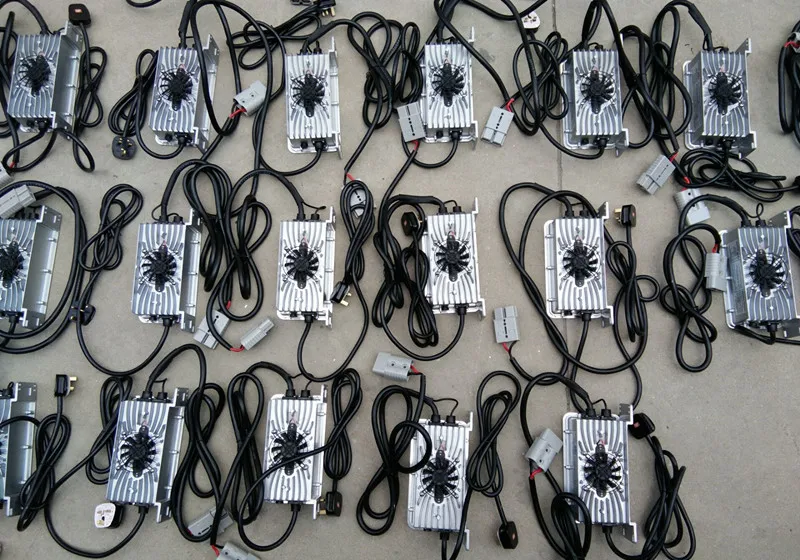 Cargador Batería Litio Carretilla Elevadora 12-72V - imagen 5