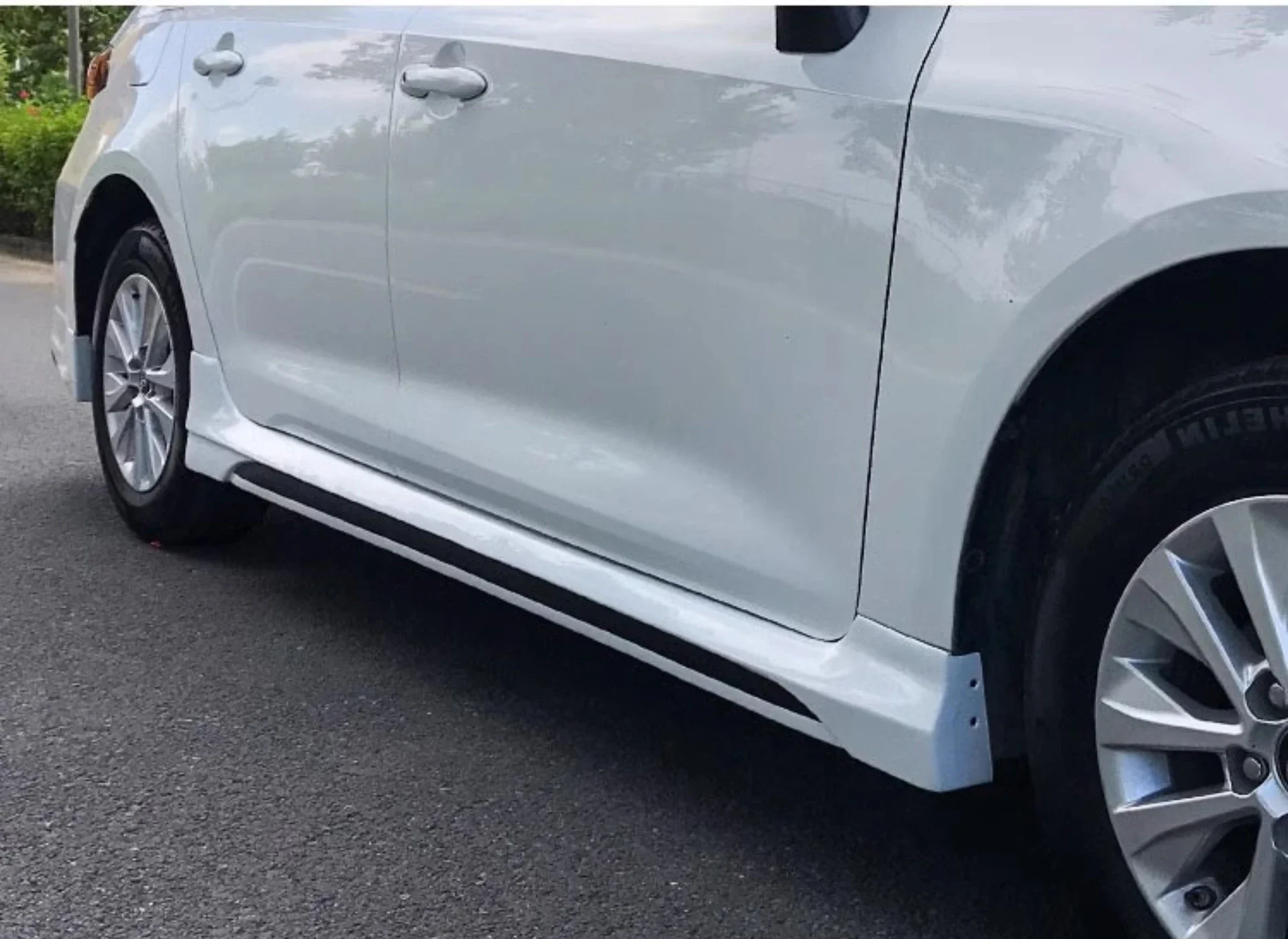 Falda lateral de labio trasero de pala delantera sin pintar para Toyota Corolla 2019-2023 Kit de conversión de alerón accesorios de coche - imagen 5