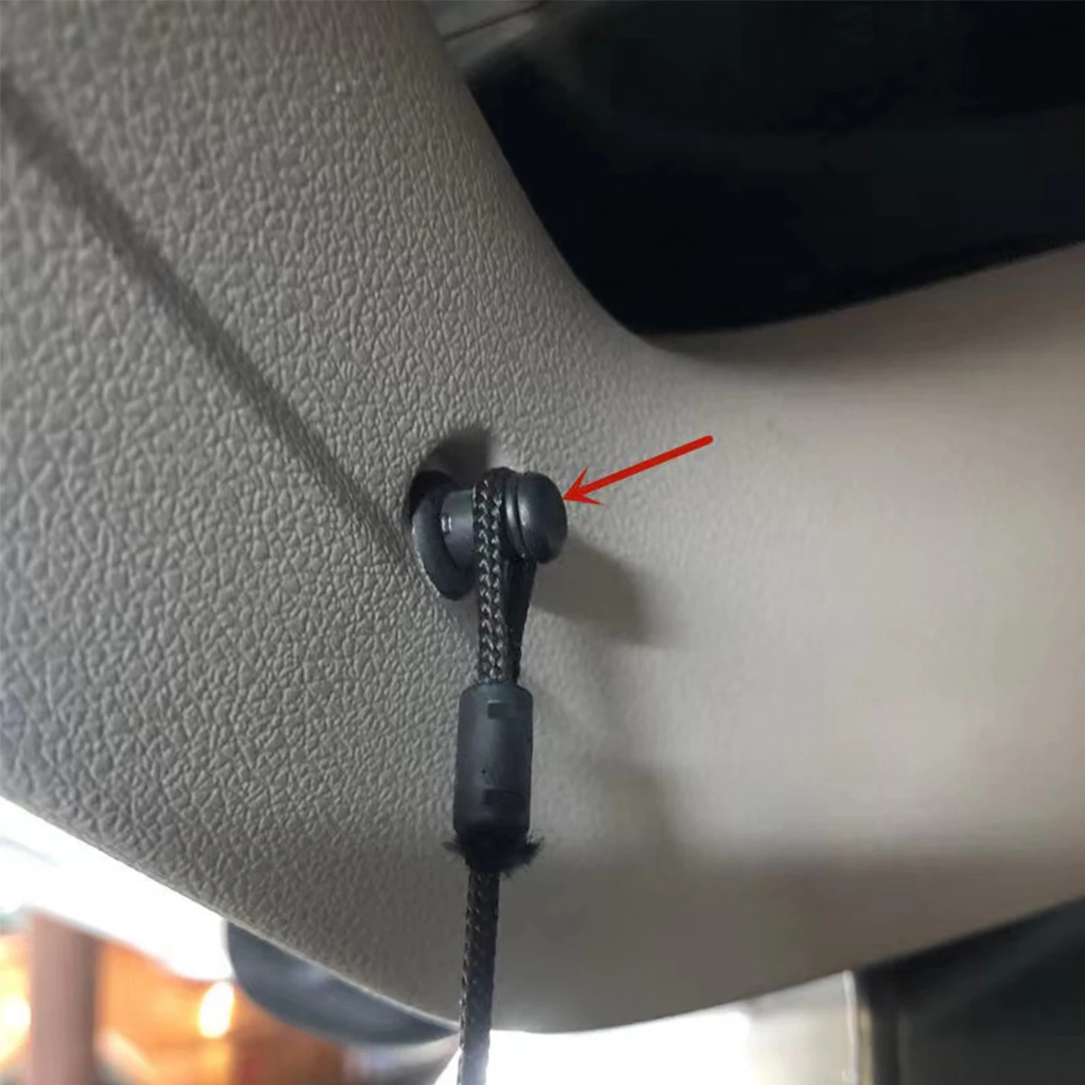 Skoda 1M6867574A Soporte pivote clips – Octavia Fabia Rapid Kamiq - imagen 3