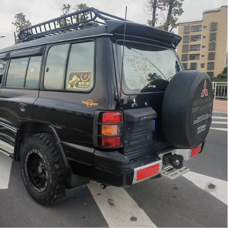Alerón trasero ABS Mitsubishi Pajero V33 2001-2005 - imagen 4