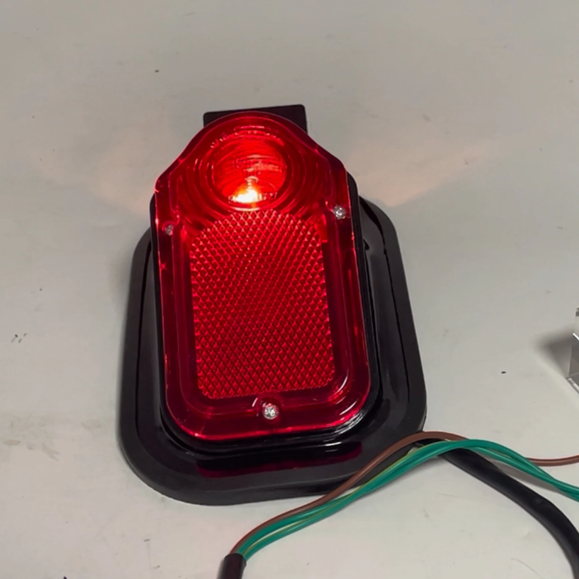 Piloto trasero LED luminoso para Harley Davidson Sportster 883 - imagen 3