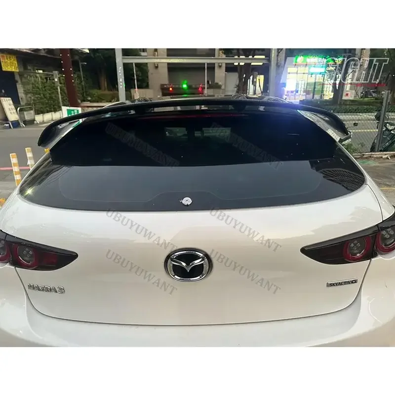 Ala trasera y difusor de fibra de carbono Mazda 3 Hatchback 2020+ - imagen 3