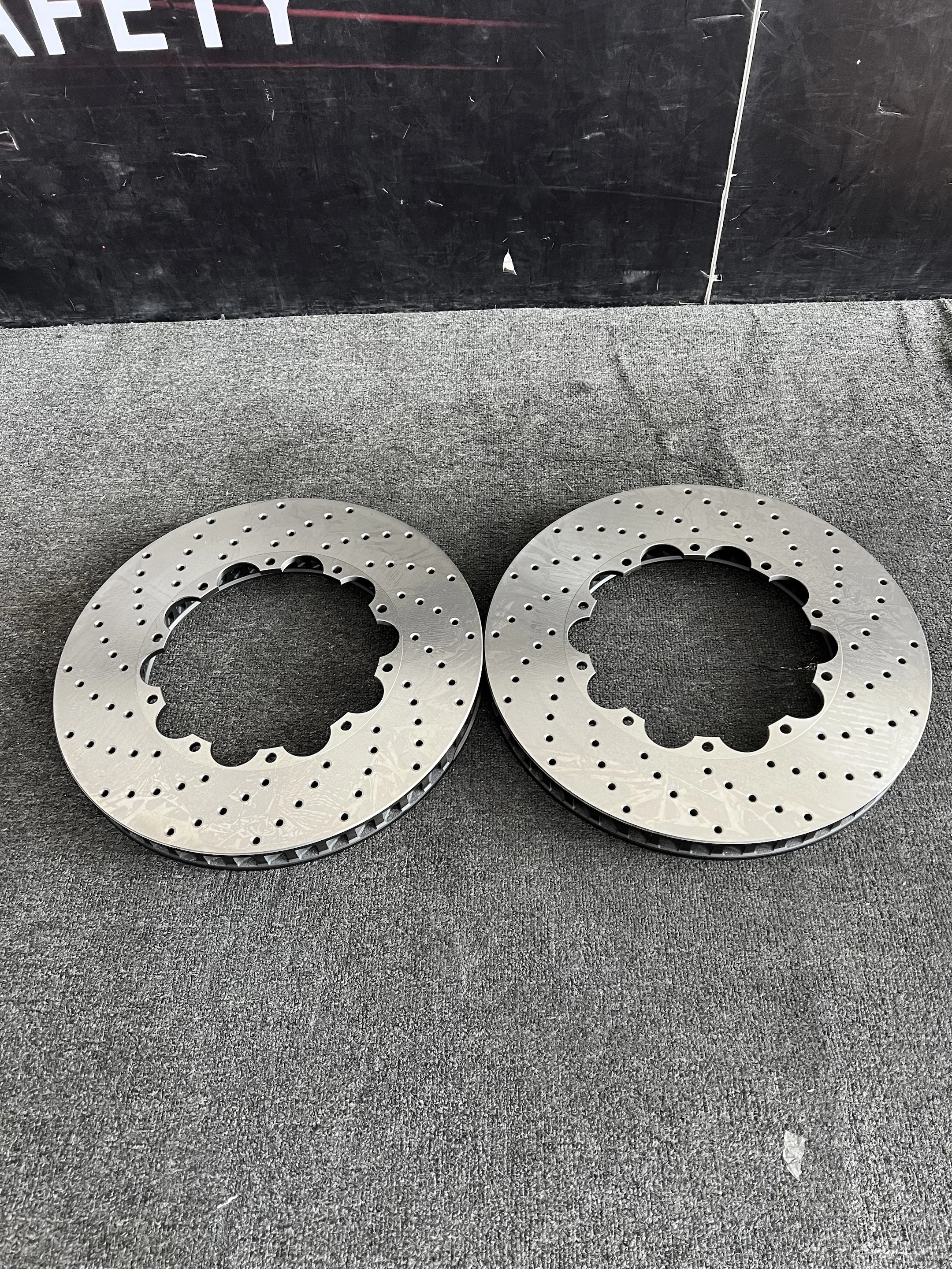 DICASE disco de freno perforado 362x32 mm - Alto rendimiento