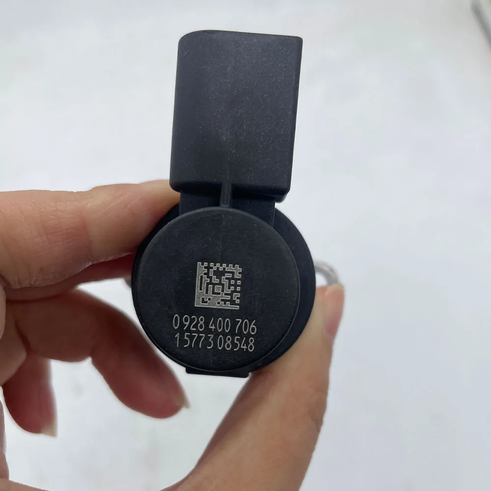 Sensor de presión de combustible OE 0928400706 – VW Golf 2.0 - imagen 4