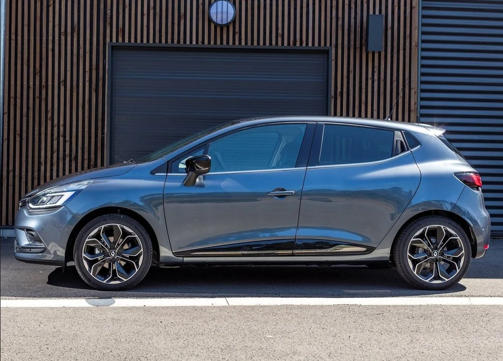 Alerón trasero fibra carbono para Renault Clio 4 deportivo - imagen 3