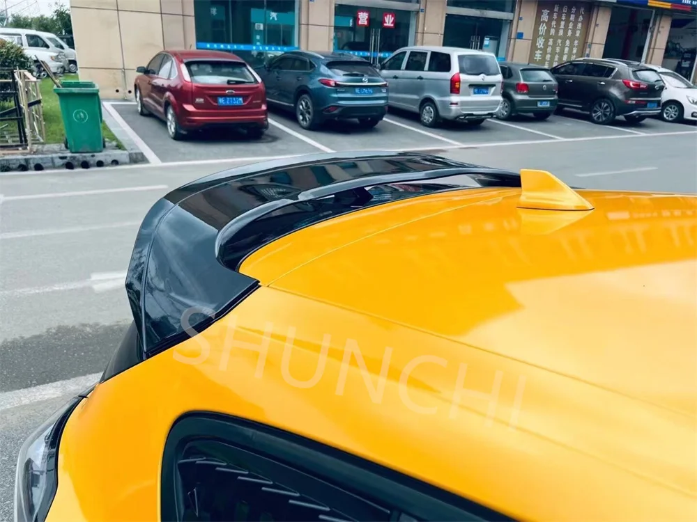 Alerón trasero Ford Focus Mk4 Familiar 2019–2021 – Labio maletero - imagen 2