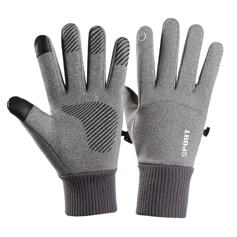 Guantes mostrando el forro polar interior