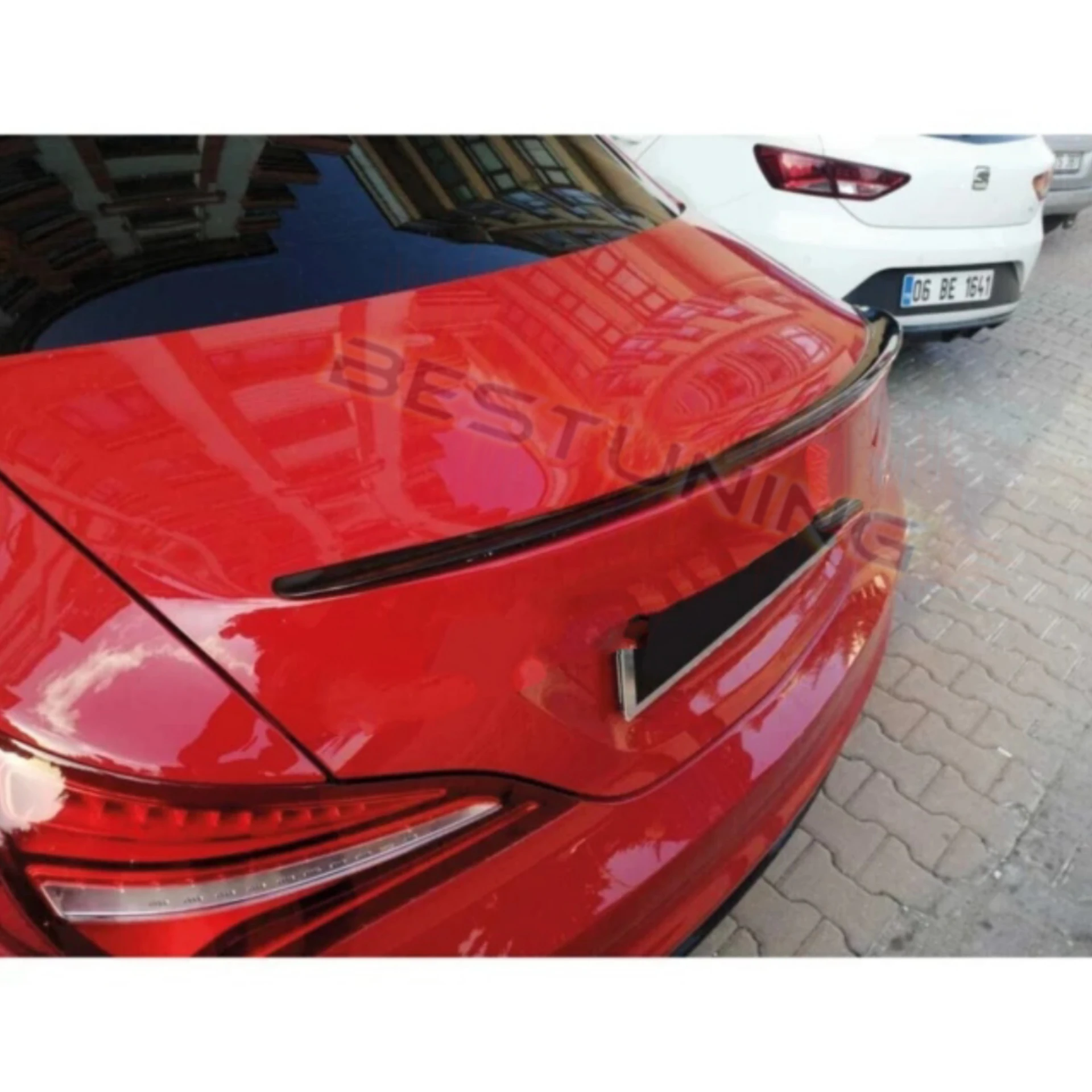 Alerón maletero trasero Mercedes CLA 180D en plástico negro brillante - imagen 3