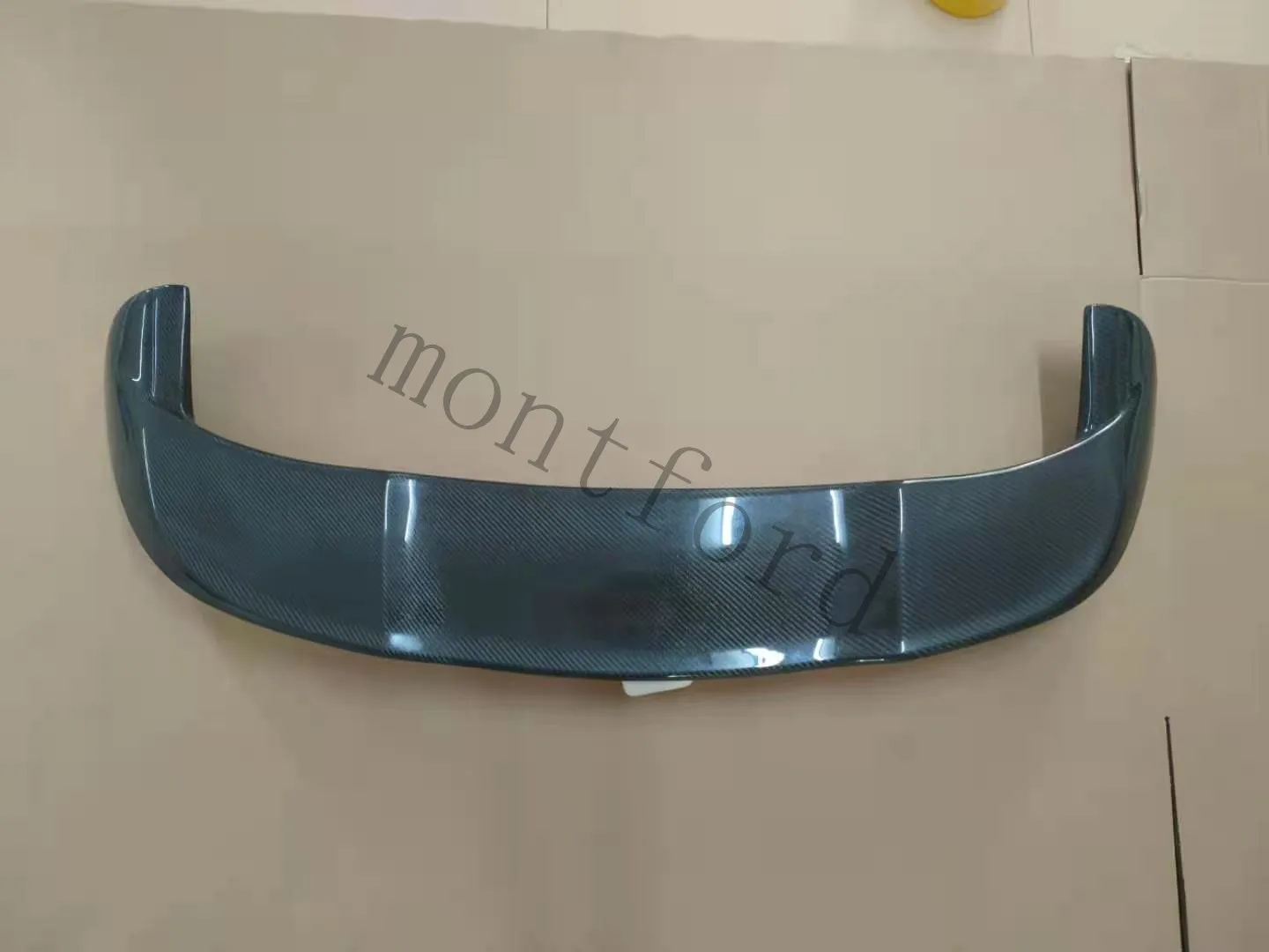 Proceso de instalación del alerón trasero