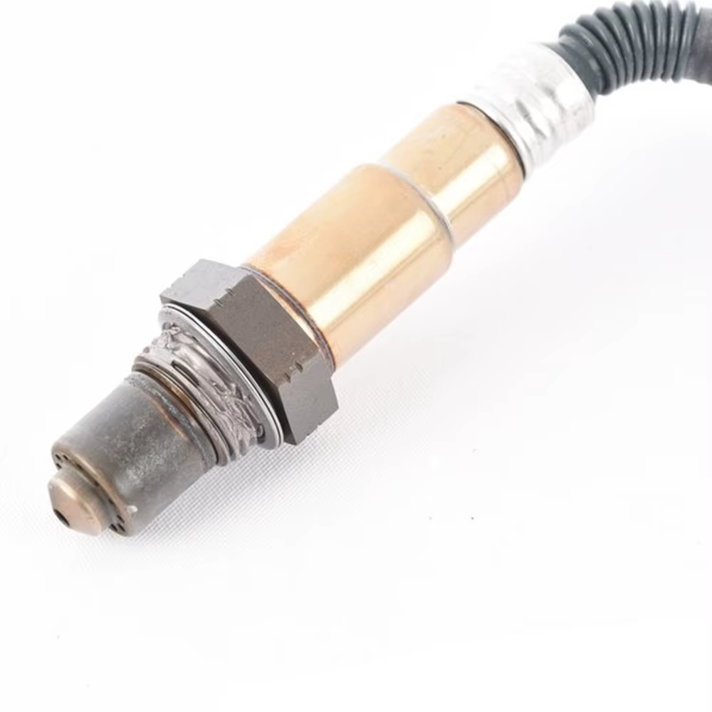 Detalle del conector y rosca del sensor