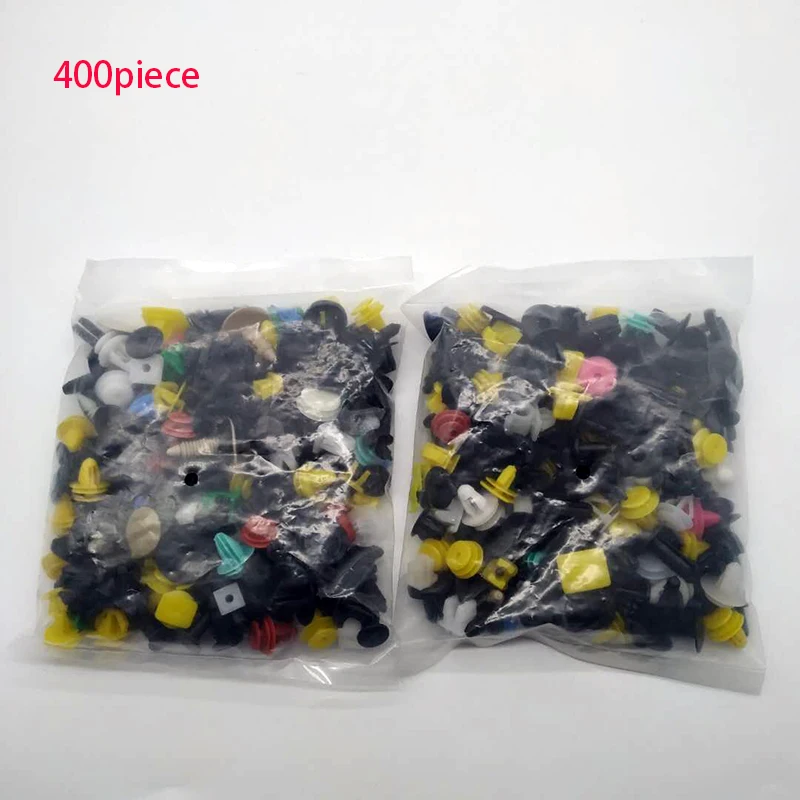 Variedad de clips y remaches