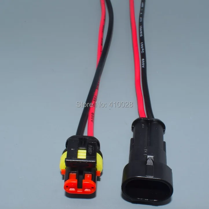 Detalle del arnés de cables de 14cm