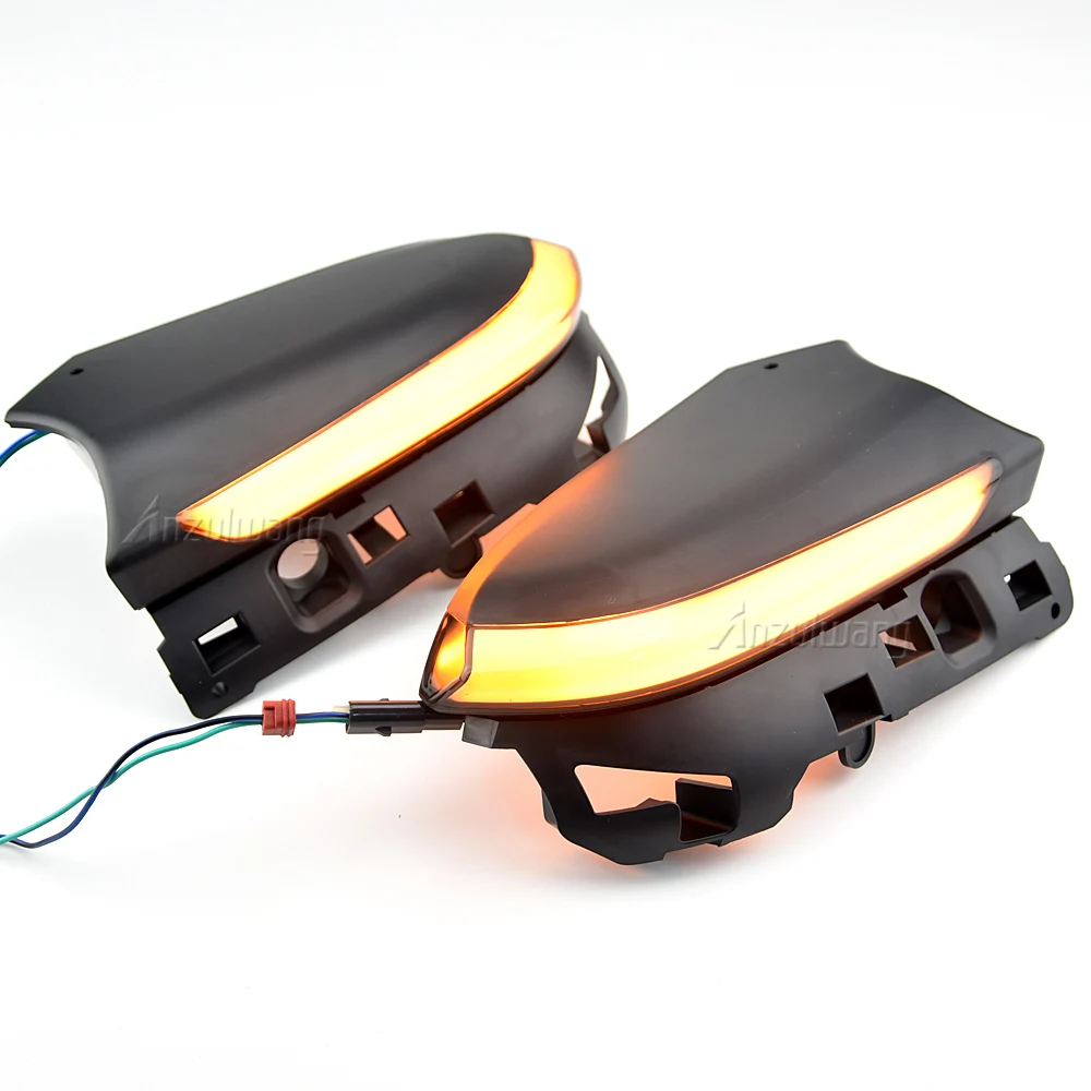 Indicador LED dinámico instalado en espejo
