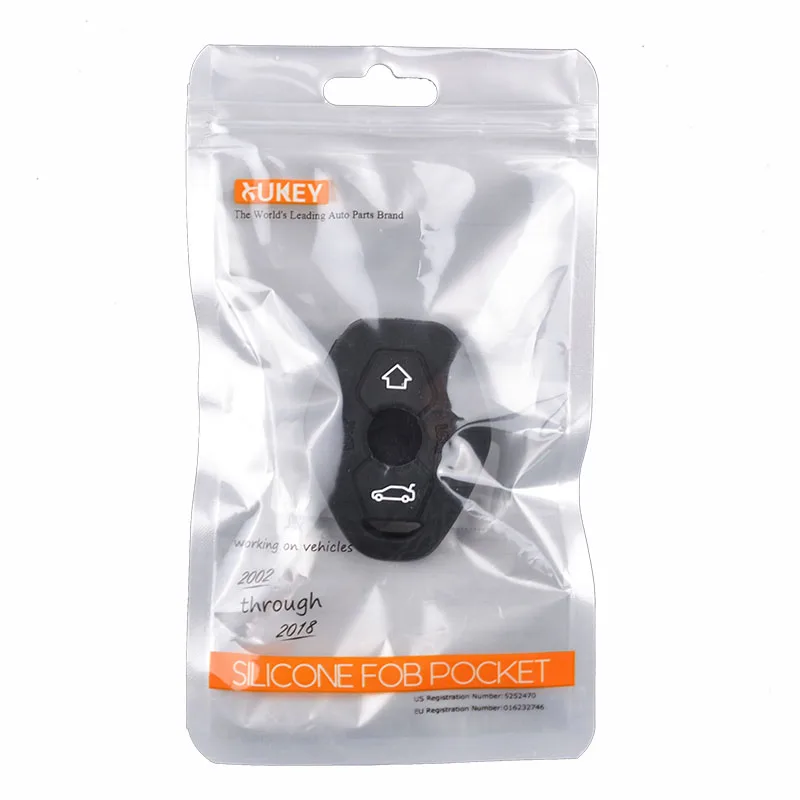 Funda instalada con el llavero de cordón