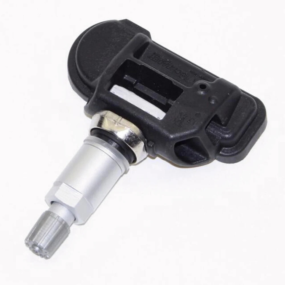 Pantalla del vehículo mostrando alerta TPMS
