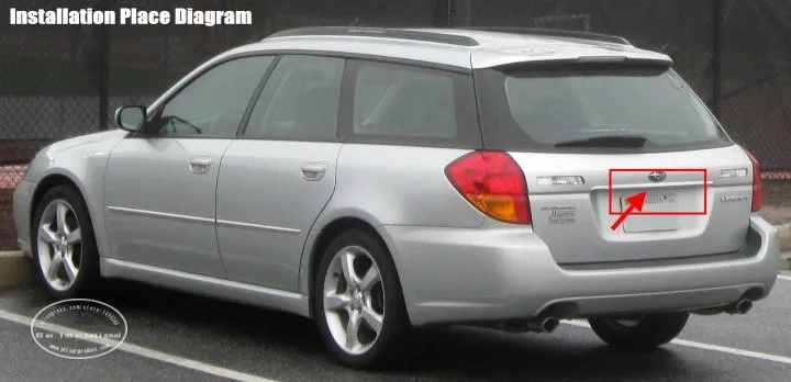 Cámara de reversa Liislee instalada en Subaru Legacy