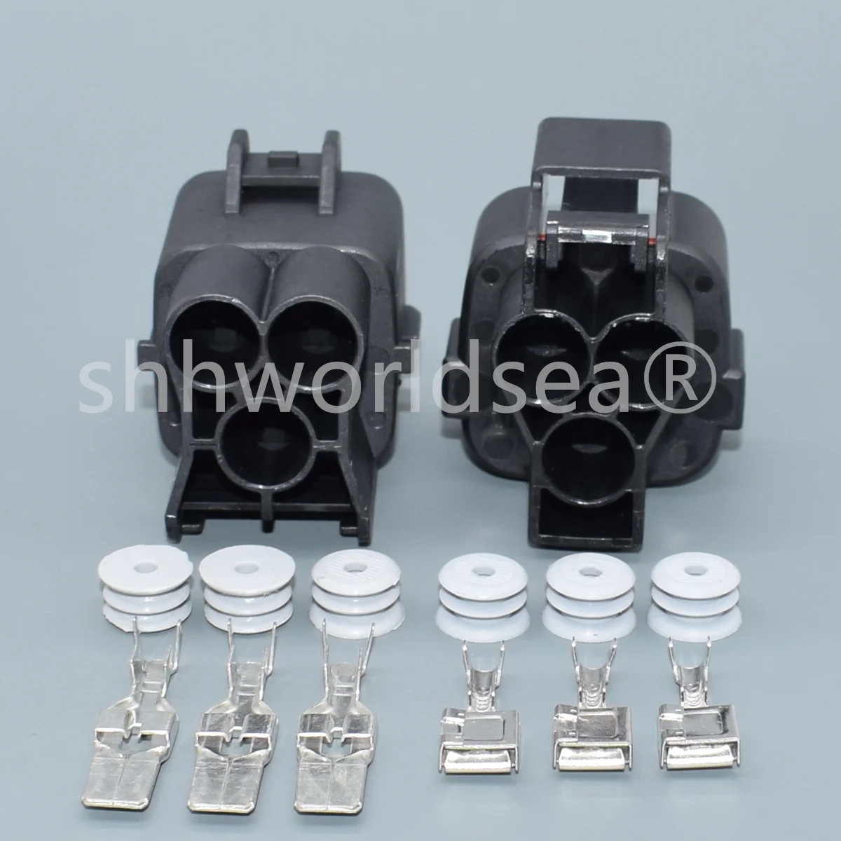 Detalle de los contactos metálicos internos