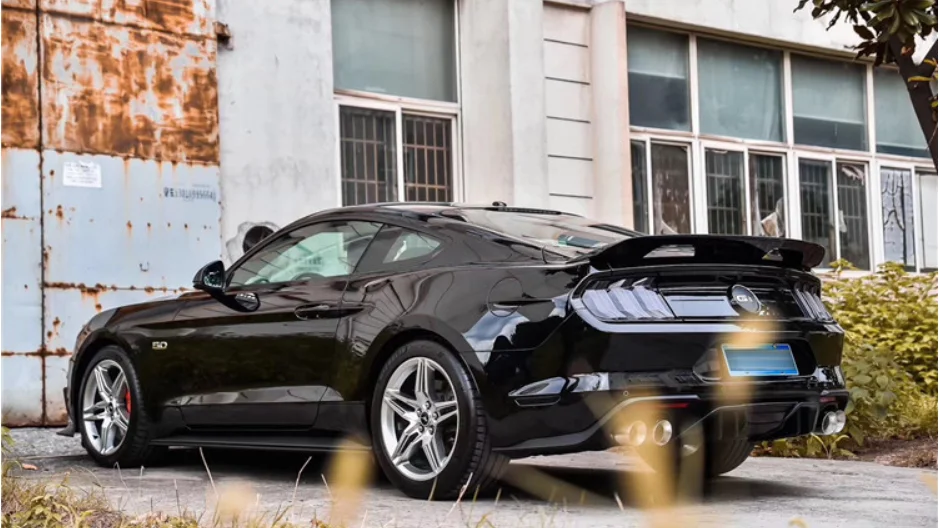 Alerón Mustang – instalación